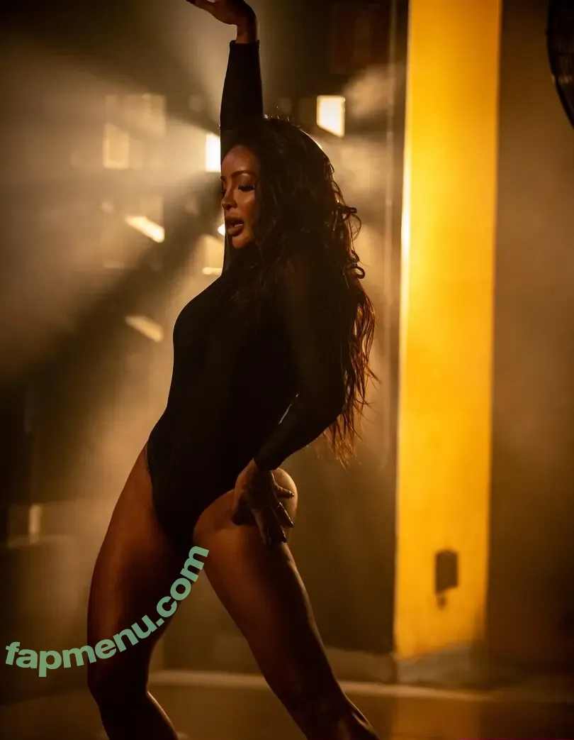 Carol Nakamura nude photo #0209 (carol_nakamura)