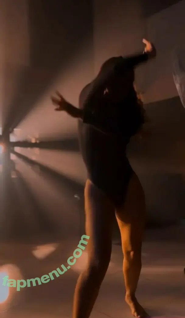 Carol Nakamura nude photo #0232 (carol_nakamura)