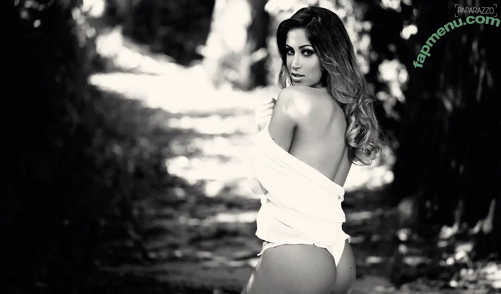 Carol Narizinho nude photo #0093 (carolnarizinho / emilynarizinho / ex-panicat)