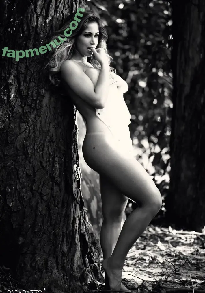 Carol Narizinho nude photo #0094 (carolnarizinho / emilynarizinho / ex-panicat)