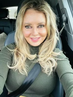 Carol Vorderman / carolvorders nude photo #0340