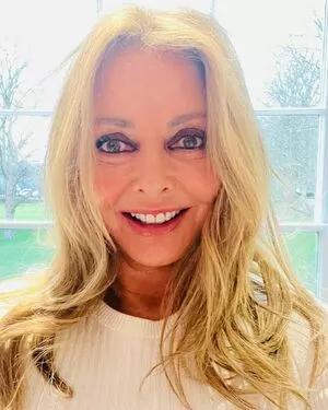 Carol Vorderman / carolvorders nude photo #0398