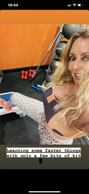 Carol Vorderman / carolvorders nude photo #0789