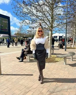 Carol Vorderman / carolvorders nude photo #0858