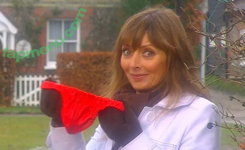 Carol Vorderman nude photo #0235 (carolvorders)