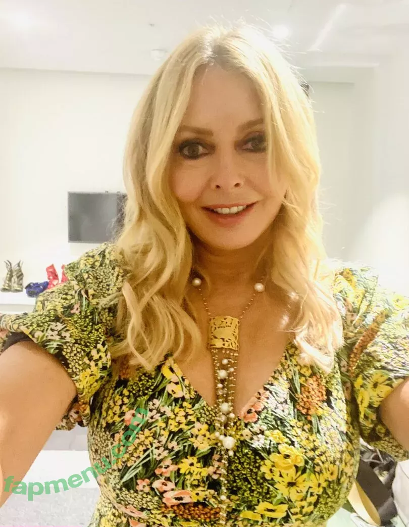 Carol Vorderman nude photo #0714 (carolvorders)