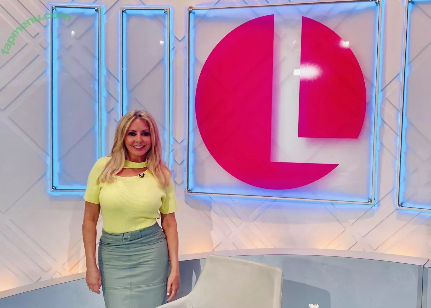 Carol Vorderman nude photo #0720 (carolvorders)