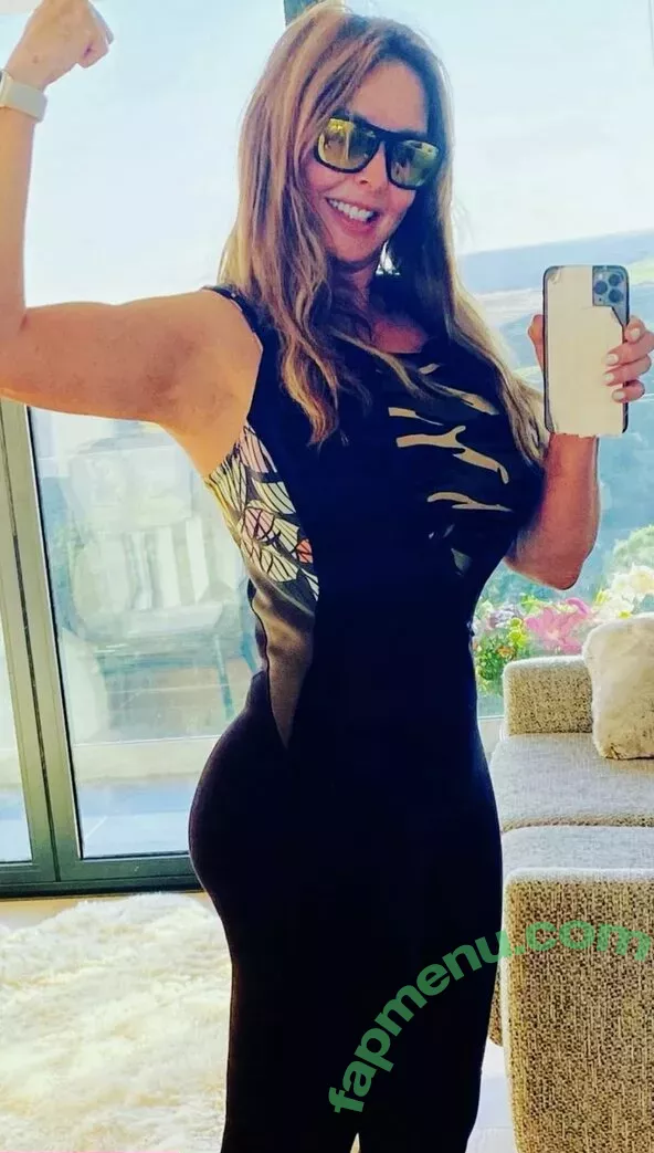 Carol Vorderman nude photo #0760 (carolvorders)