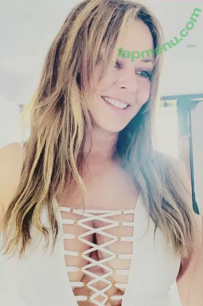 Carol Vorderman nude photo #0761 (carolvorders)