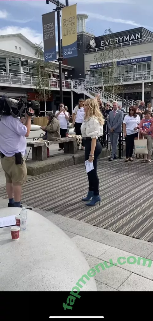 Carol Vorderman nude photo #0790 (carolvorders)