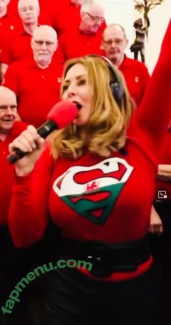 Carol Vorderman nude photo #0801 (carolvorders)