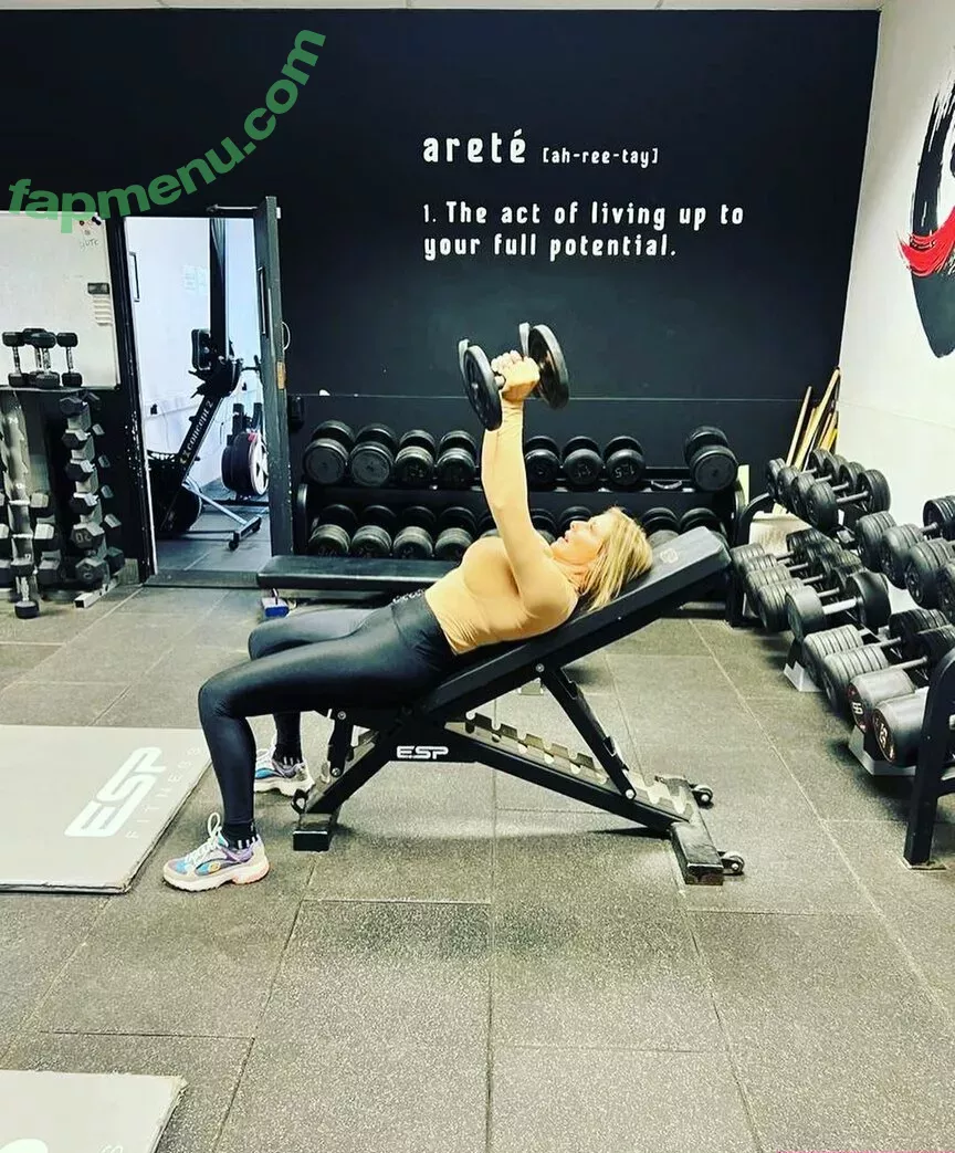 Carol Vorderman nude photo #0833 (carolvorders)