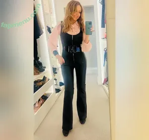Carol Vorderman / carolvorders nude photo #1770