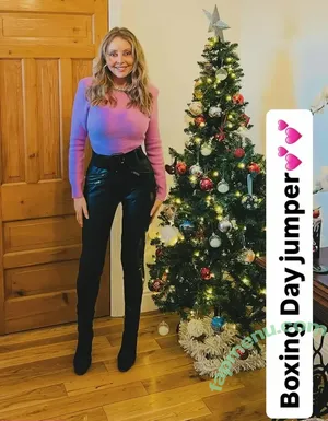 Carol Vorderman / carolvorders nude photo #1871