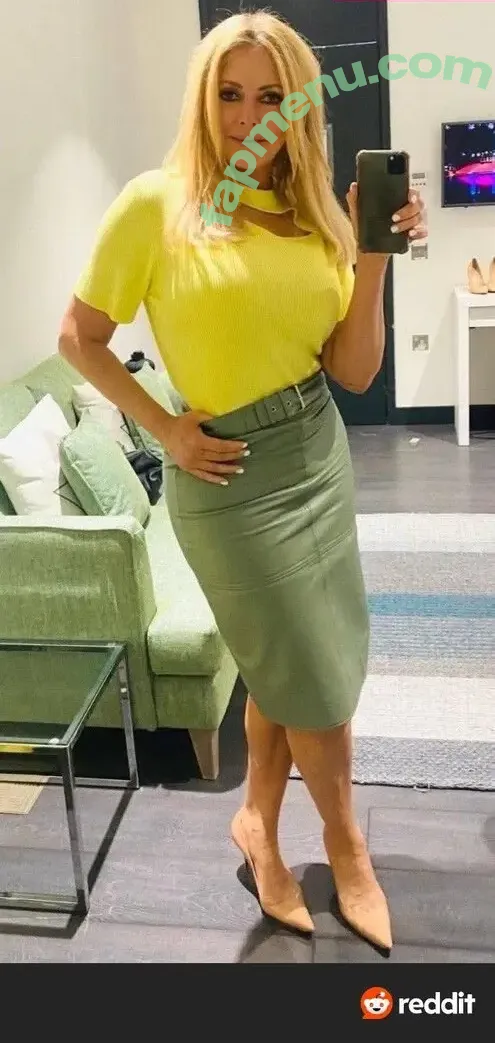 Carol Vorderman nude photo #1715 (carolvorders)