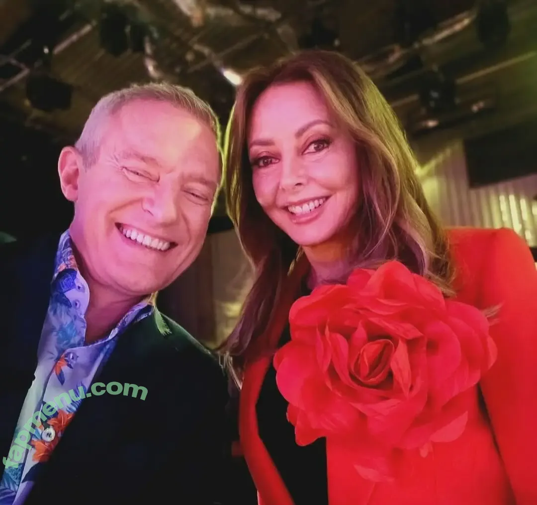 Carol Vorderman nude photo #1883 (carolvorders)