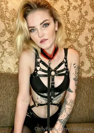 carol.xxx / carollinejane123742 nude photo #0073