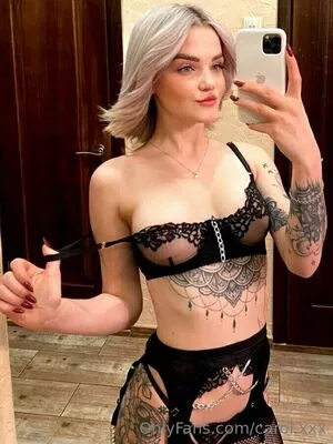 carol.xxx / carollinejane123742 nude photo #0083