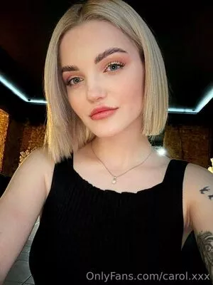 carol.xxx / carollinejane123742 nude photo #0130