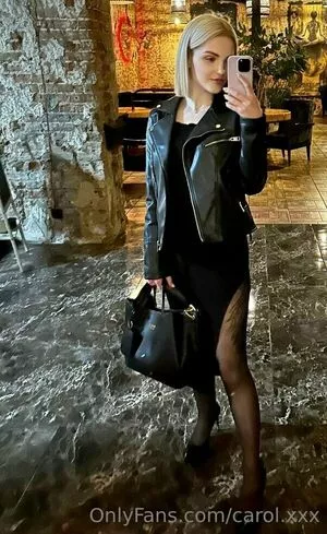 carol.xxx / carollinejane123742 nude photo #0134