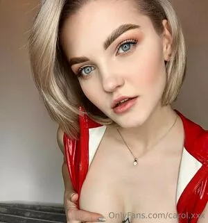 carol.xxx / carollinejane123742 nude photo #0144