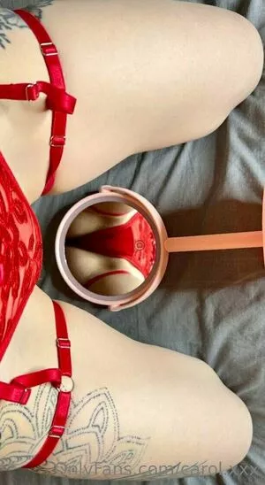 carol.xxx / carollinejane123742 nude photo #0163