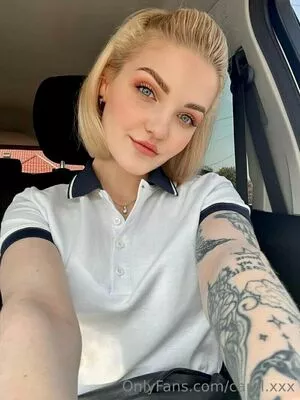 carol.xxx / carollinejane123742 nude photo #0181