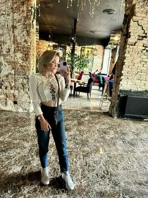 carol.xxx / carollinejane123742 nude photo #0206