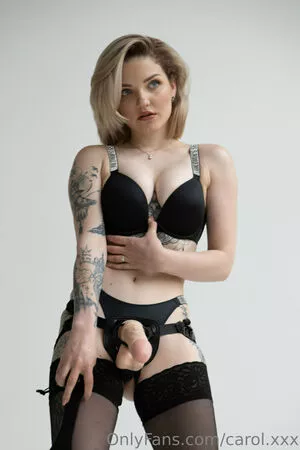 carol.xxx / carollinejane123742 nude photo #0228