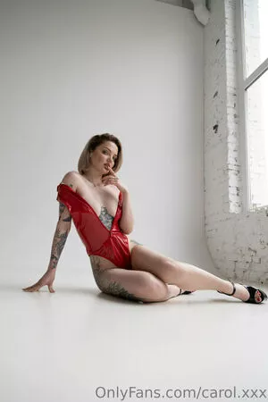 carol.xxx / carollinejane123742 nude photo #0325