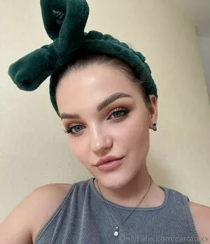 carol.xxx / carollinejane123742 nude photo #0337