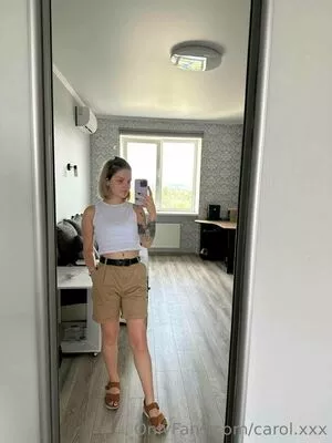 carol.xxx / carollinejane123742 nude photo #0349