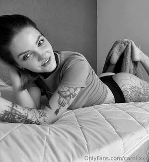 carol.xxx / carollinejane123742 nude photo #0350
