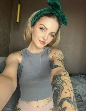 carol.xxx / carollinejane123742 nude photo #0378