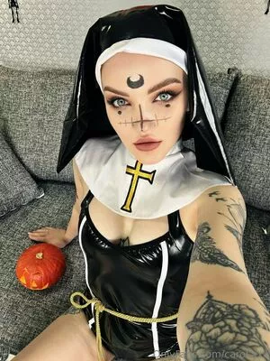 carol.xxx / carollinejane123742 nude photo #0385