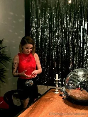 carol.xxx / carollinejane123742 nude photo #0393