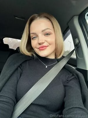 carol.xxx / carollinejane123742 nude photo #0399