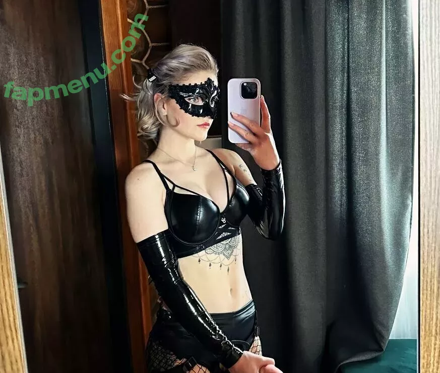 carol.xxx nude photo #0200 (carollinejane123742)