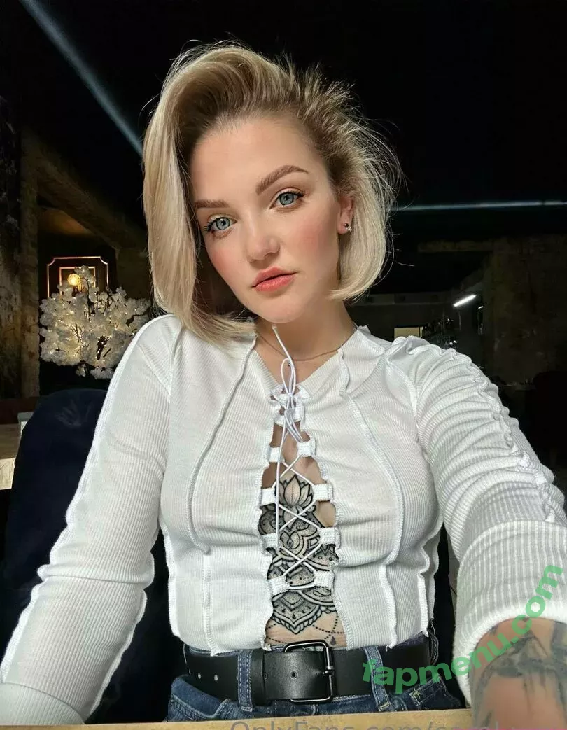 carol.xxx nude photo #0203 (carollinejane123742)