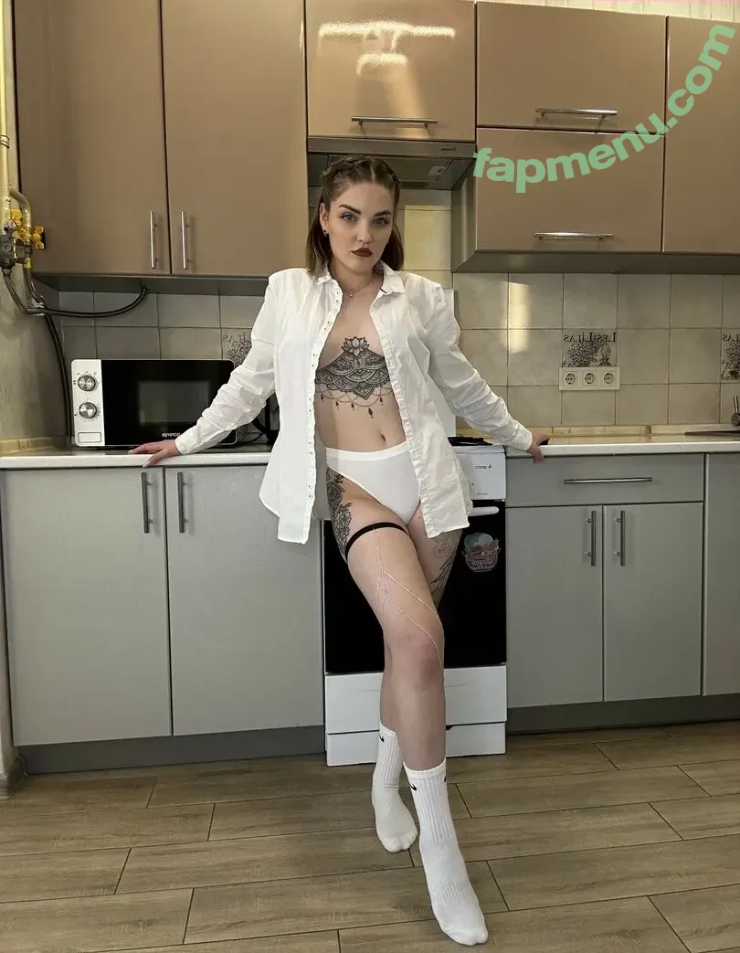 carol.xxx nude photo #0644 (carollinejane123742)