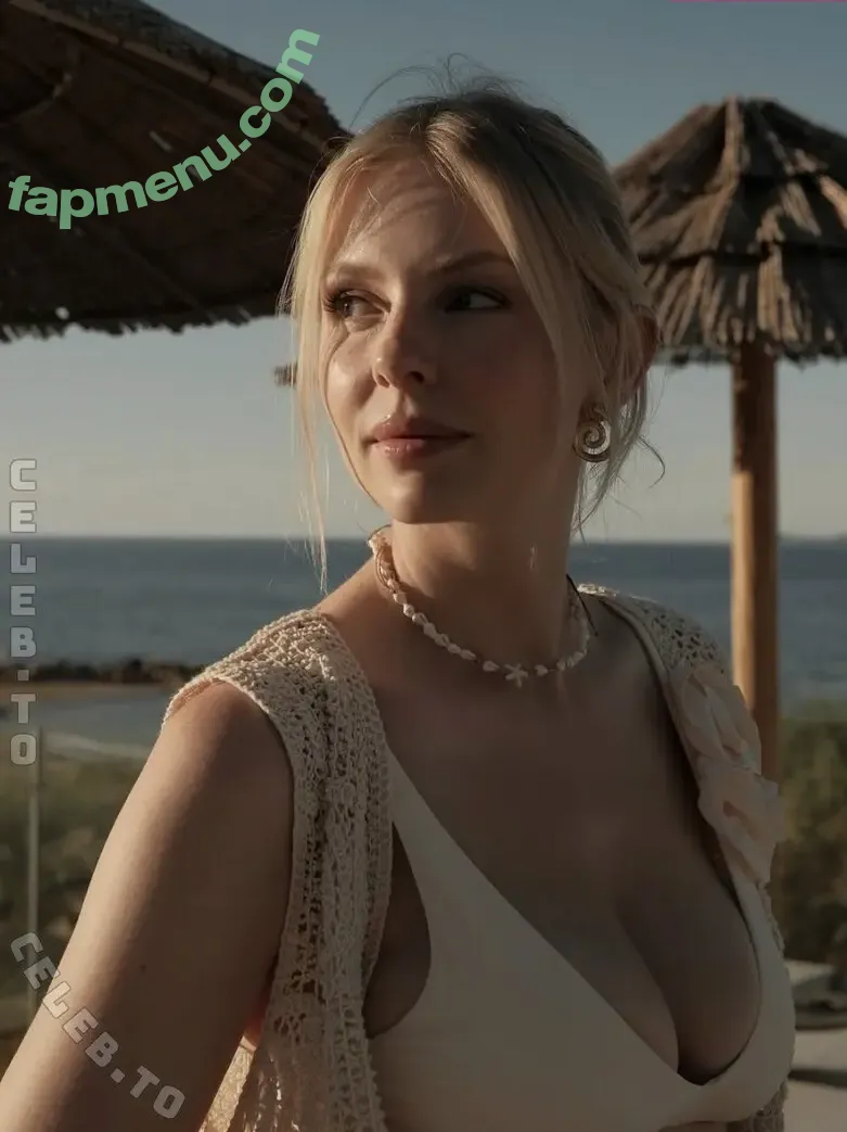 Carolin Lauffenburger nude photo #0015 (carolinlauffenburger)