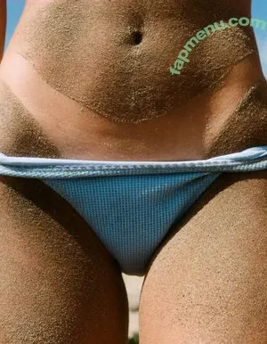Carolina Azevedo / carolinaa_azevedo nude photo #0098
