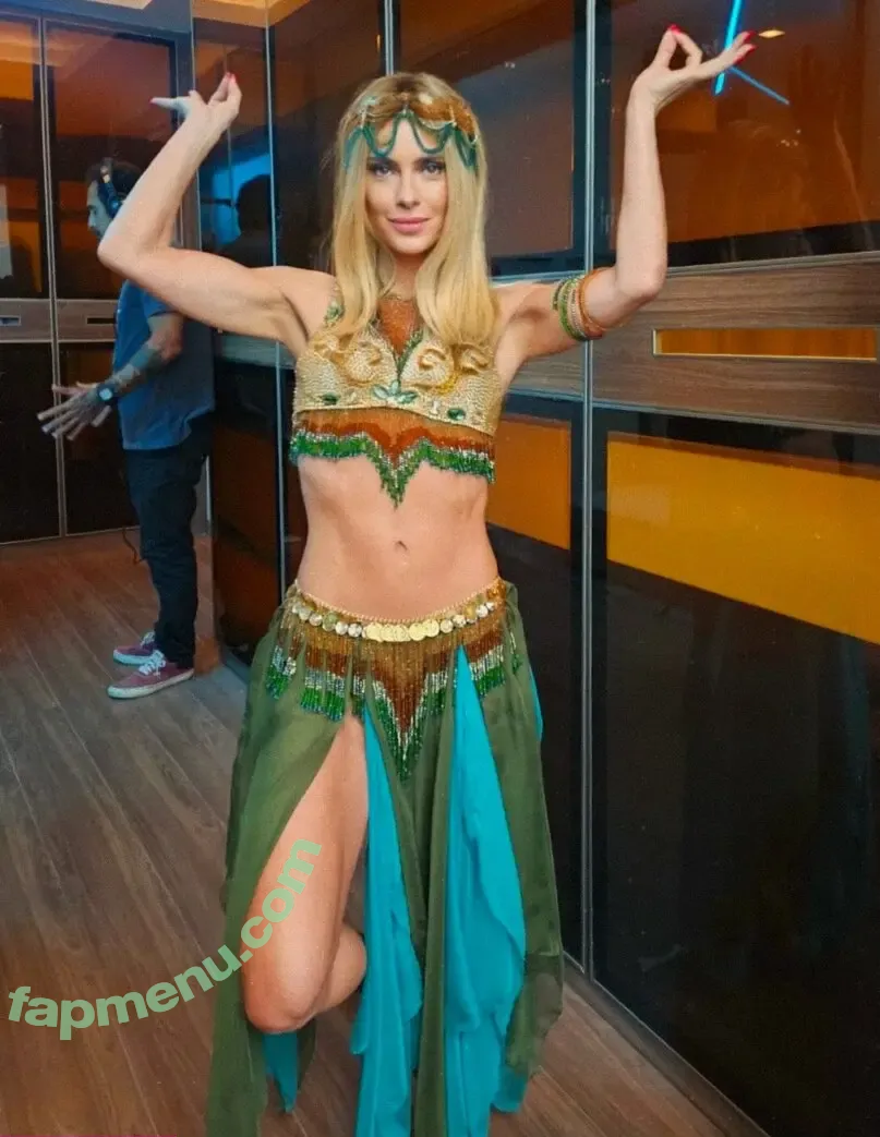 Carolina Dieckmann nude photo #0294 (loracarola)