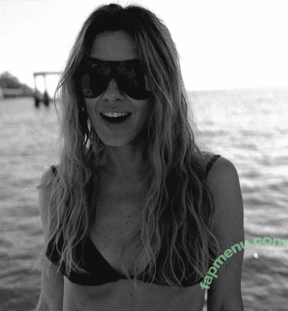 Carolina Dieckmann nude photo #0327 (loracarola)