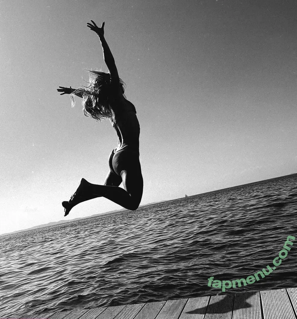 Carolina Dieckmann nude photo #0337 (loracarola)