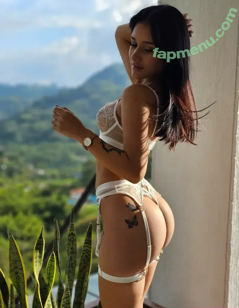 Carolina Guerrero nude photo #0015 (carolinaguerrero / carolinaguerrero.of)