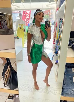 Carolina Marconi / marconicarolina nude photo #0005