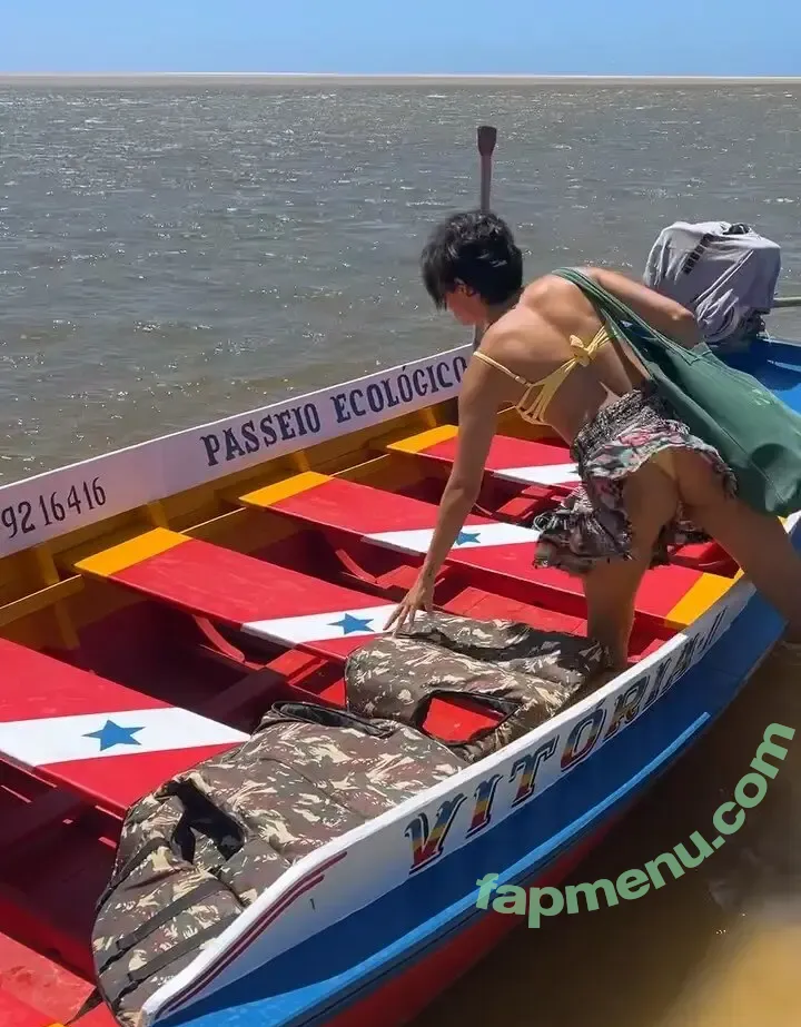 Carolina Oliveira nude photo #0039 (Carol Gasques / carololiveiraoficial / u140141604)