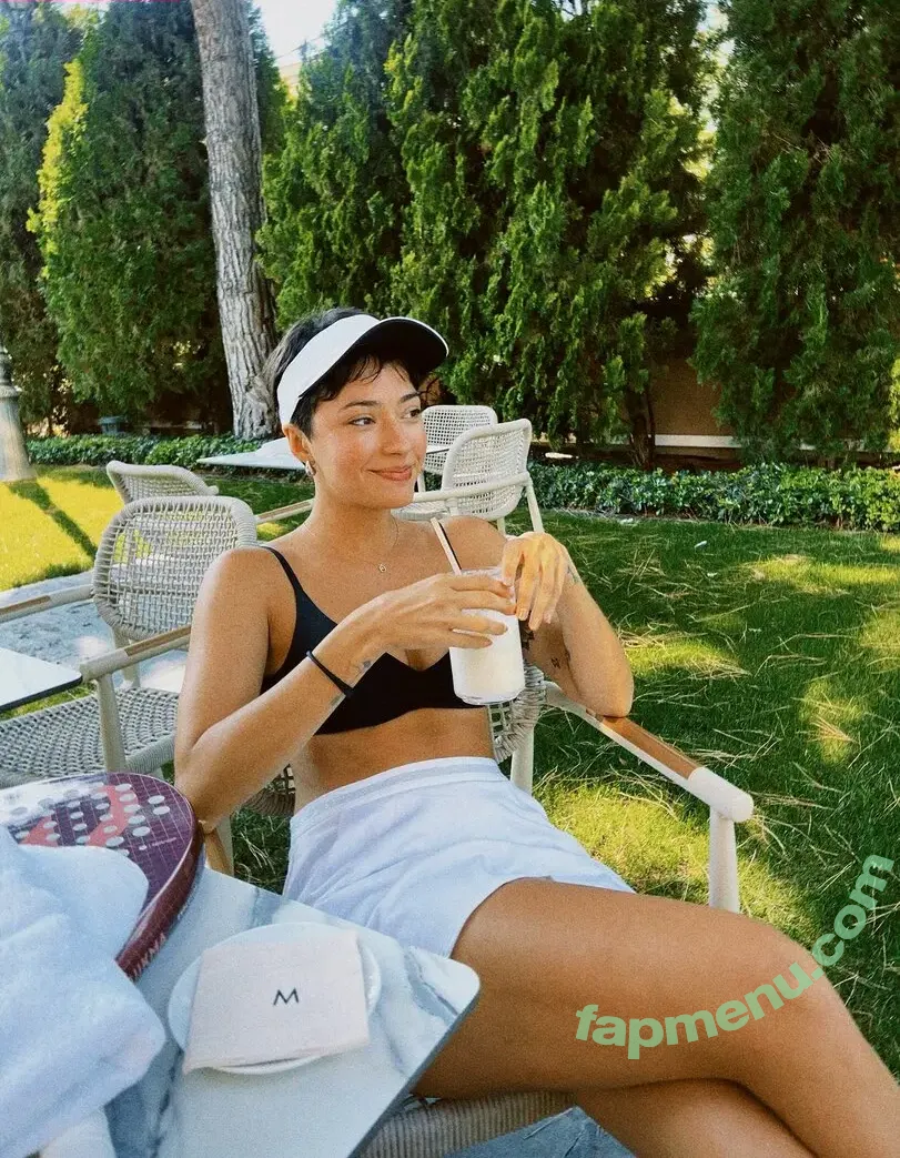 Carolina Oliveira nude photo #0059 (Carol Gasques / carololiveiraoficial / u140141604)