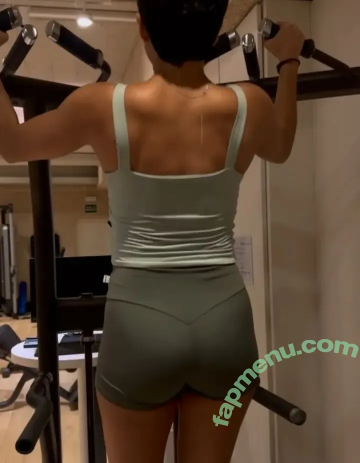 Carolina Oliveira nude photo #0064 (Carol Gasques / carololiveiraoficial / u140141604)